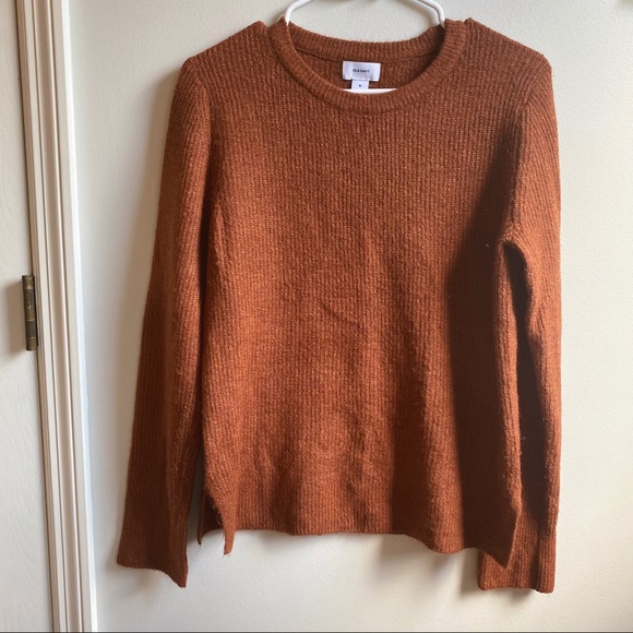 Old Navy Sweaters - OLD NAVY knit crewneck